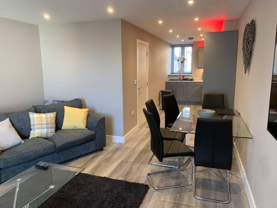Newly Converted 3 Bedroom Apartment In Ulverston Exterior photo